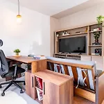 Cozy Apartment Located In Manila With Jacuzzi And Ac